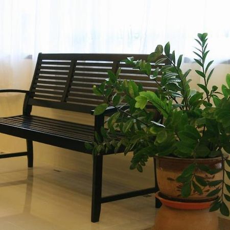 Cozy Home Inn Джордж Таун Екстериор снимка